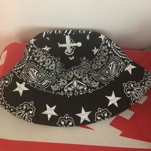1 NYC “Instinct” Bucket Hat